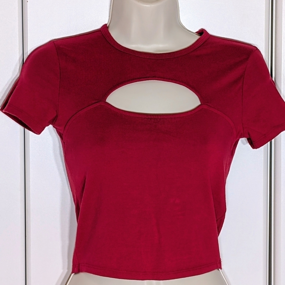 Hollister Women's Red Cutout Tee